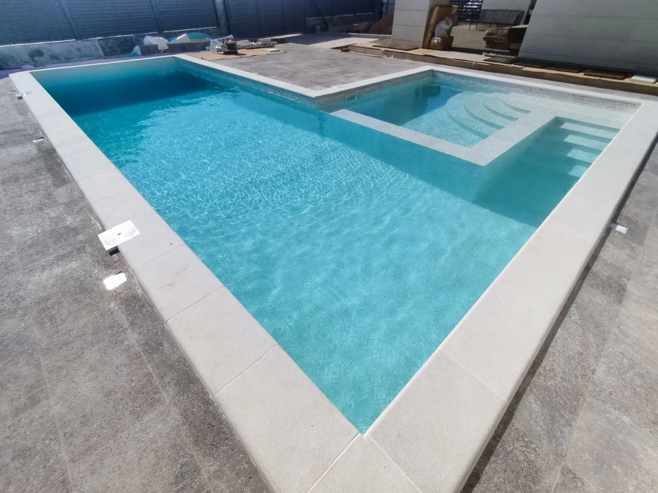 ИП Павлухин Д.С. частный бассейн с детской зоной в Крыму