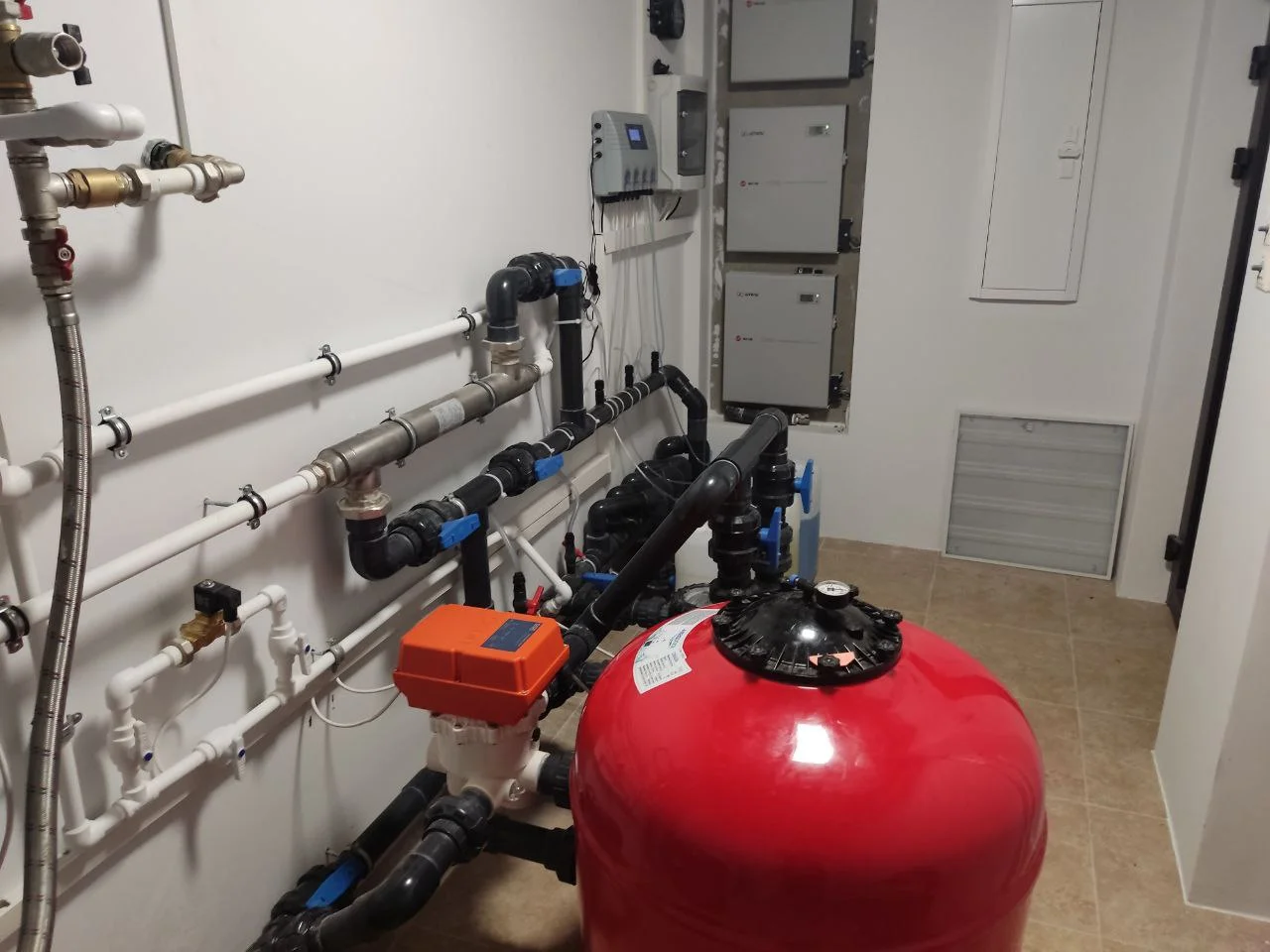 ИП Павлухин Д.С. частный бассейн с детской зоной в Крыму